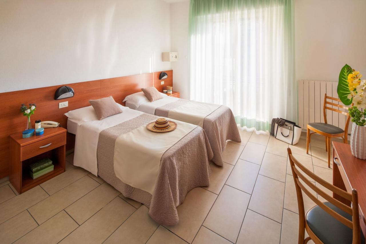 Hotel Europa Finale Ligure Eksteriør bilde