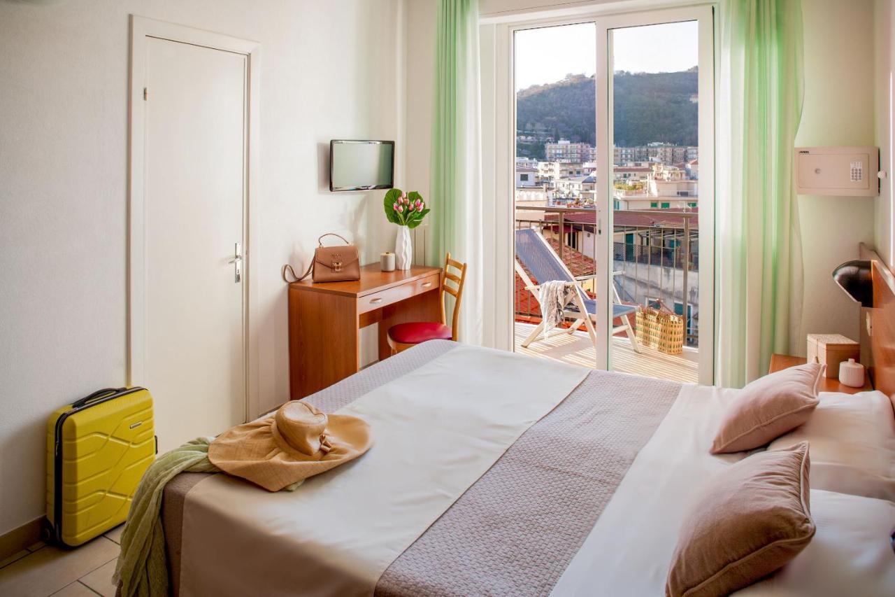 Hotel Europa Finale Ligure Eksteriør bilde